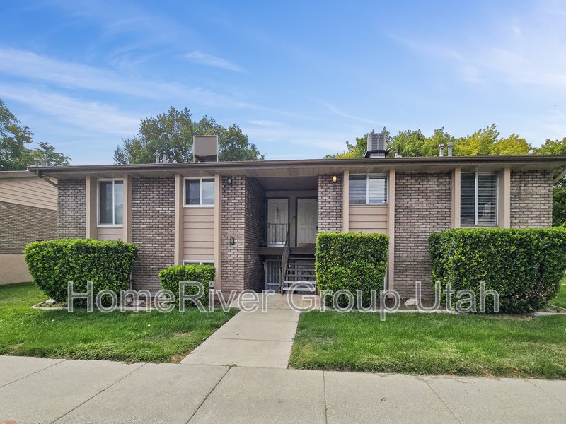 Move-in Ready! Beautiful 2 Bedroom Condo in Great Location! property image