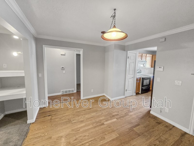 Move-in Ready! Beautiful 2 Bedroom Condo in Great Location! property image