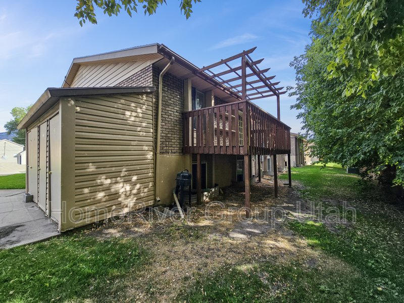 Move-in Ready! Beautiful 2 Bedroom Condo in Great Location! property image