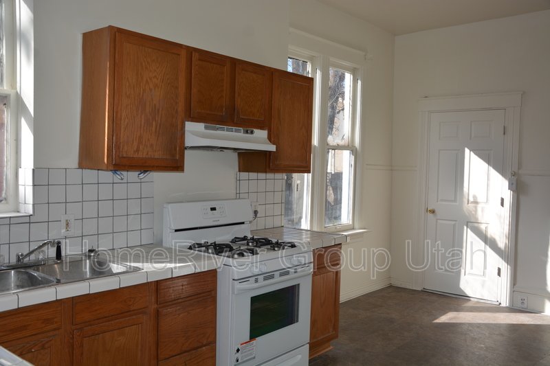 Apply Today! 254 W Fern Ave Apt 3 Salt Lake City, UT 84103 property image