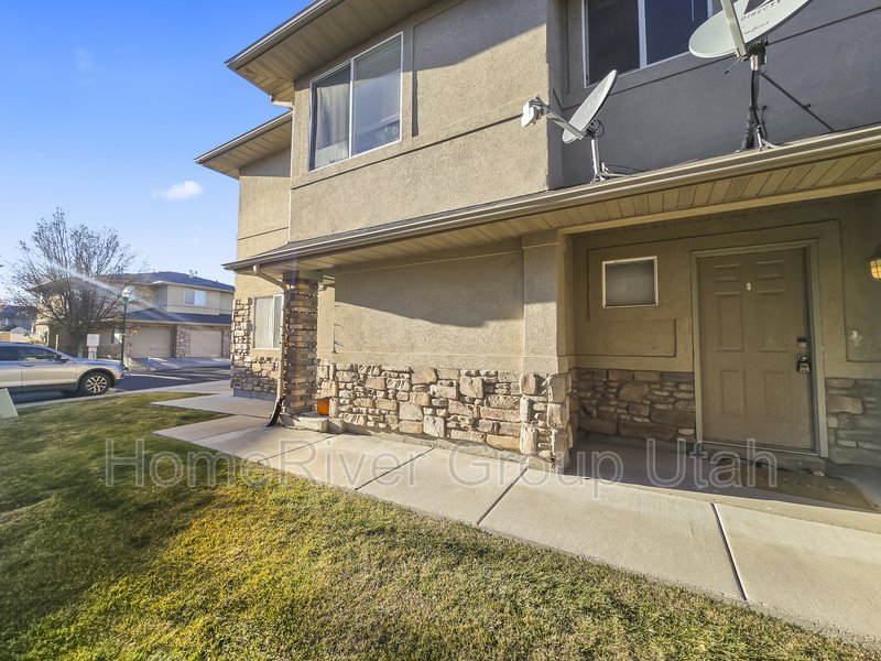 Apply today! 12789 S TIMBER RUN DR, RIVERTON UT 84096 property image