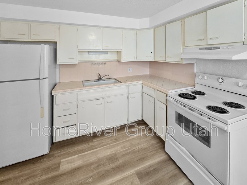 Apply today! 1583 S West Temple # B Salt Lake City, UT 84115 property image