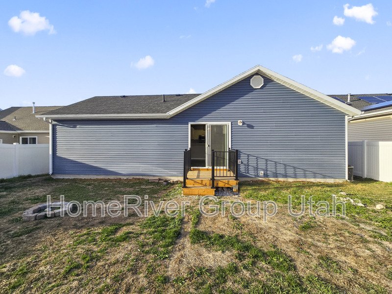 Apply today! 175 W 1530 N Tooele, UT 84074 property image