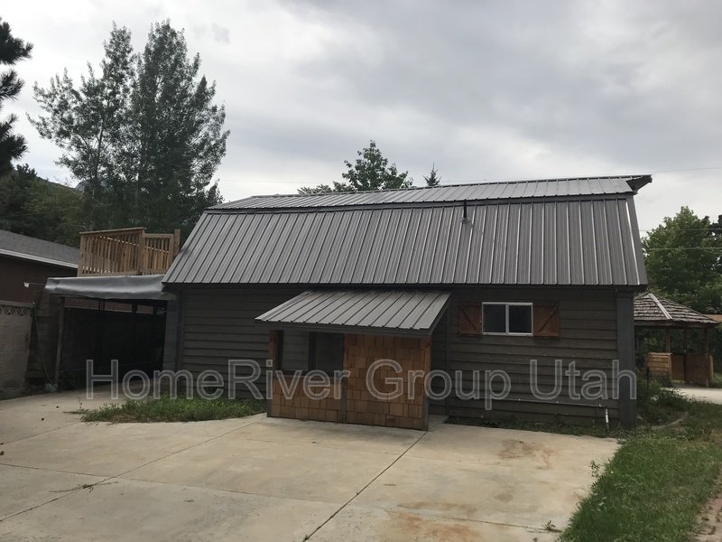 Apply today! 3240 E McNeill Cir, Cottonwood Heights, UT 84093 property image