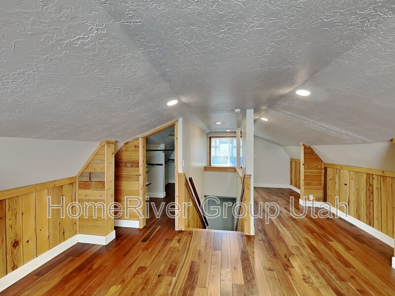 Apply today! 3240 E McNeill Cir, Cottonwood Heights, UT 84093 property image