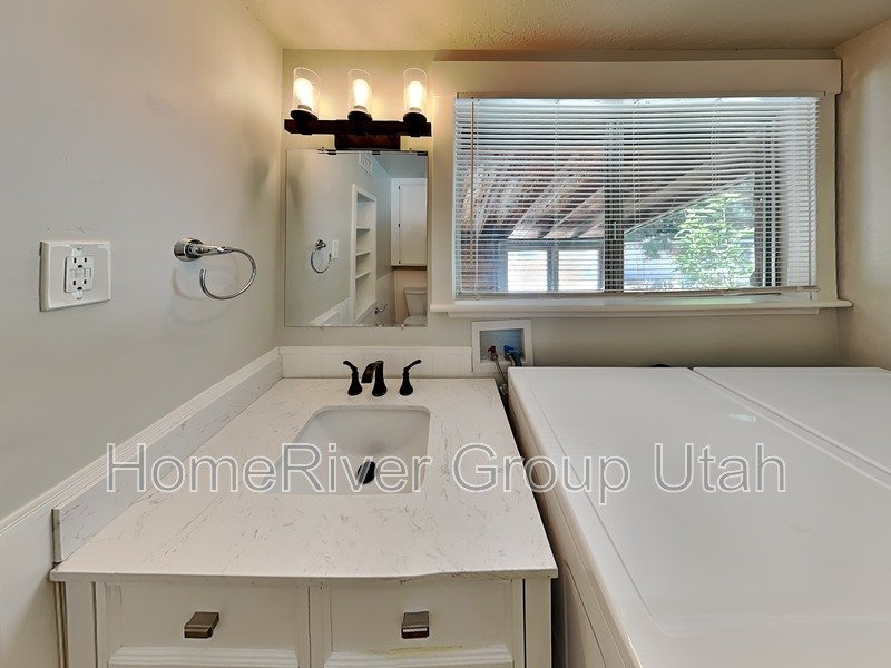 Apply today! 3240 E McNeill Cir, Cottonwood Heights, UT 84093 property image