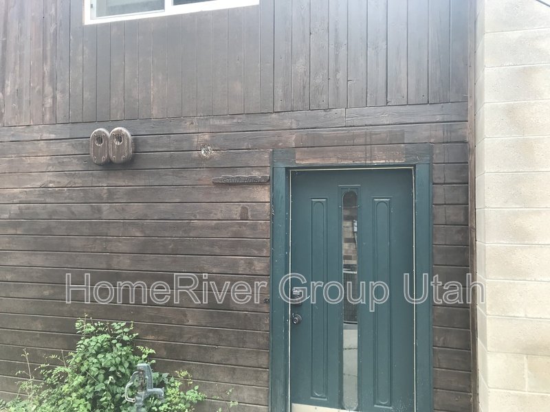 Apply today! 3240 E McNeill Cir, Cottonwood Heights, UT 84093 property image