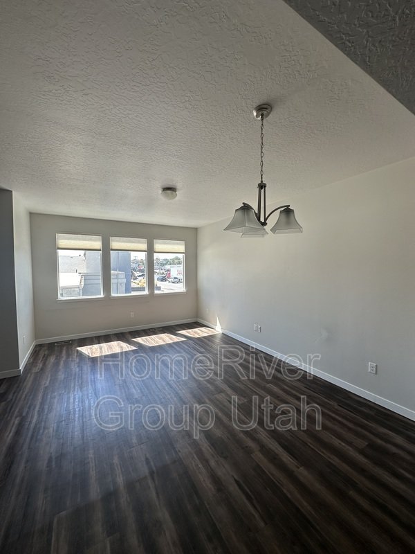 Apply today! 89 W BROOKLYN PARK LN, SOUTH SALT LAKE UT 84115 property image