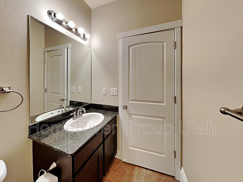 Unique South Salt Lake Townhome with Private Studio &amp;amp;amp;amp;amp;amp;amp;amp;amp;amp;amp property image