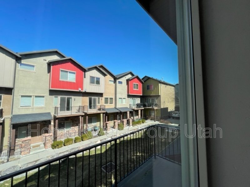 Unique South Salt Lake Townhome with Private Studio &amp;amp;amp;amp;amp;amp;amp;amp;amp;amp;amp property image