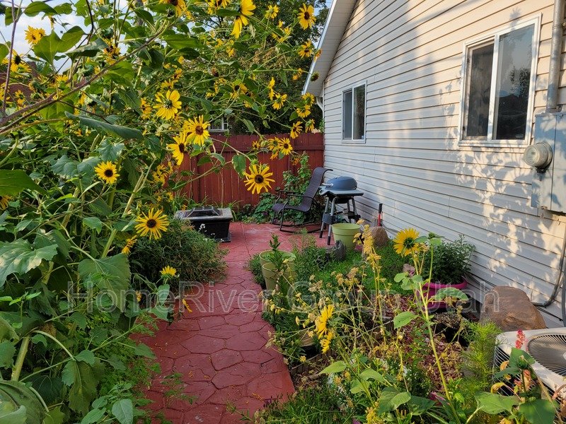 Charming 2-Bedroom Home Just One Block from Liberty Park! property image