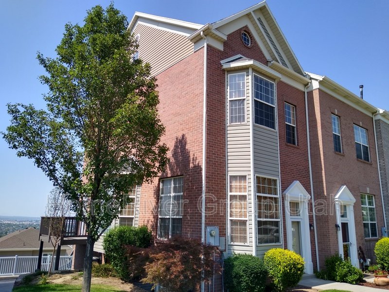 Apply today! 985 E Senior Band Road property image