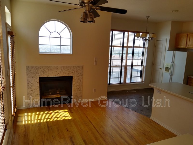 Apply today! 985 E Senior Band Road property image