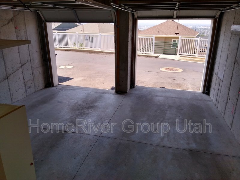 Apply today! 985 E Senior Band Road property image