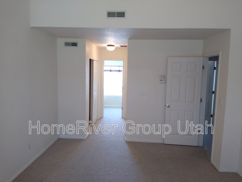 Apply today! 985 E Senior Band Road property image
