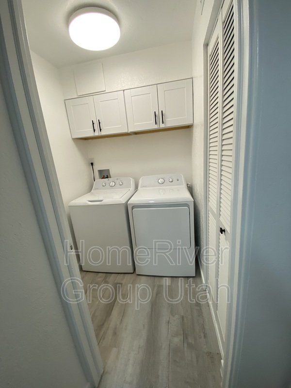 Completely renovated town home!! property image