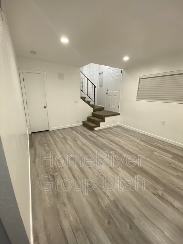 Completely renovated town home!! property image