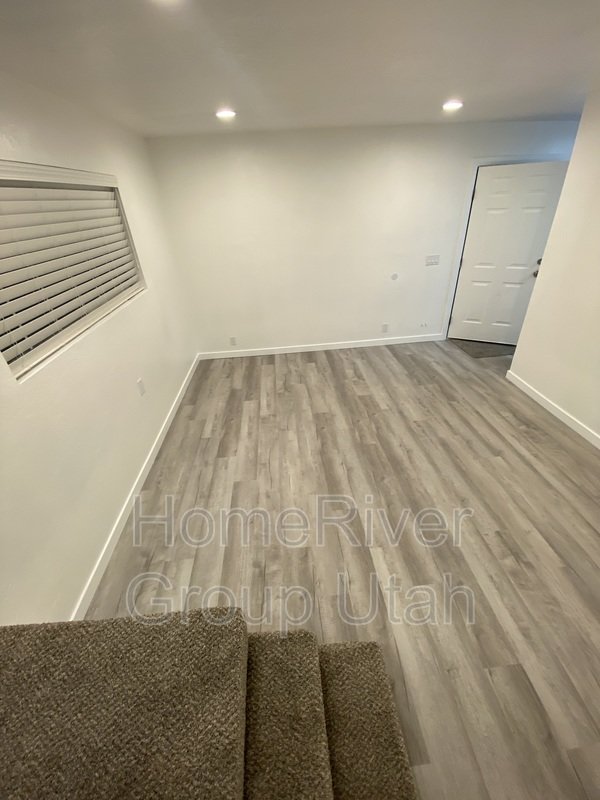 Completely renovated town home!! property image