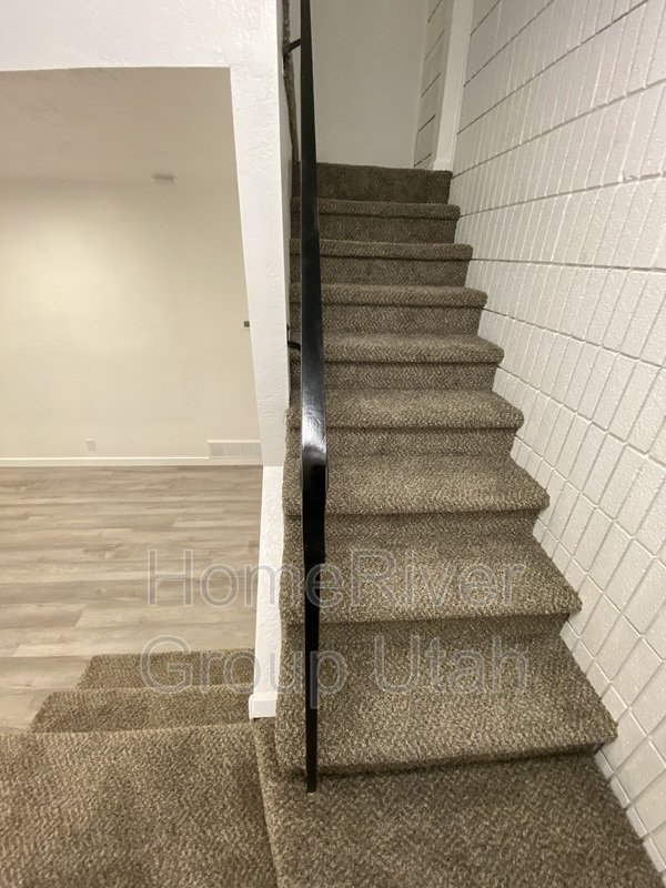 Completely renovated town home!! property image