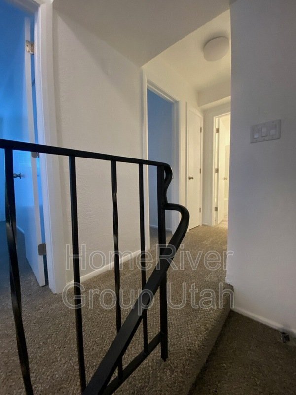 Completely renovated town home!! property image