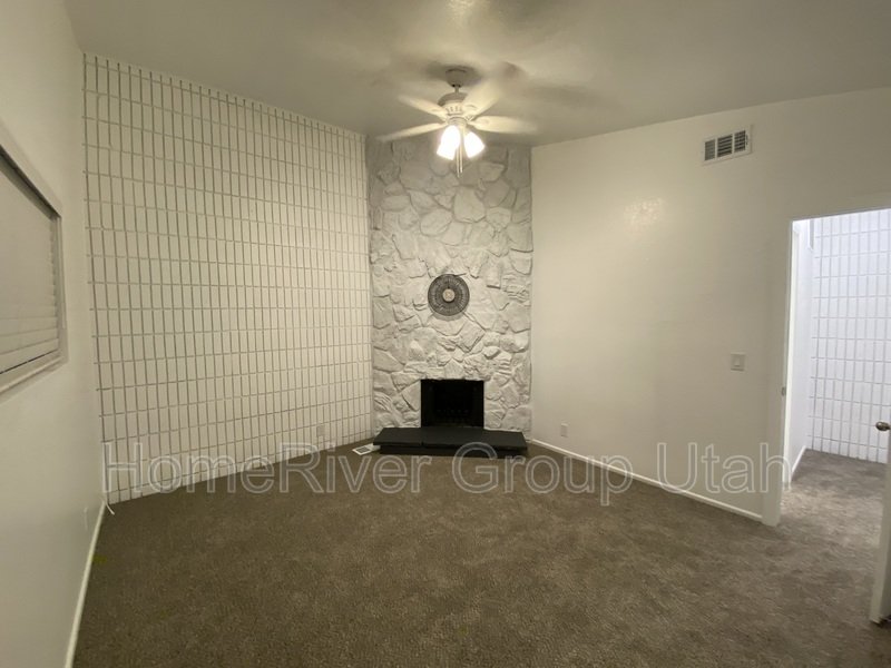 Completely renovated town home!! property image