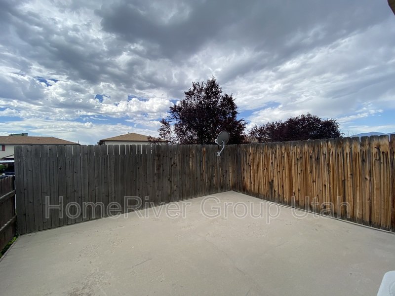 Completely renovated town home!! property image