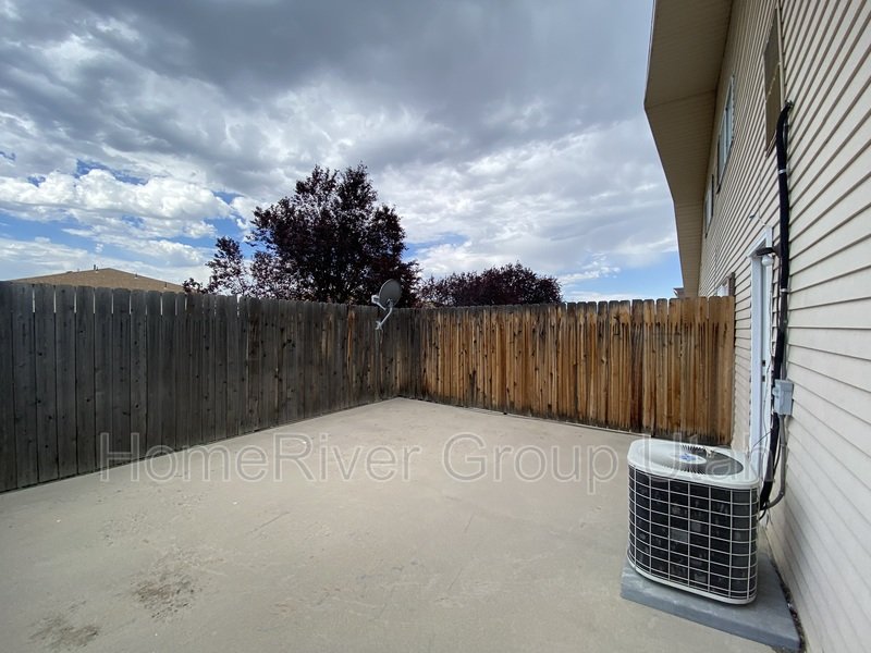 Completely renovated town home!! property image