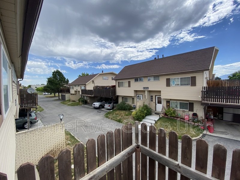 Completely renovated town home!! property image