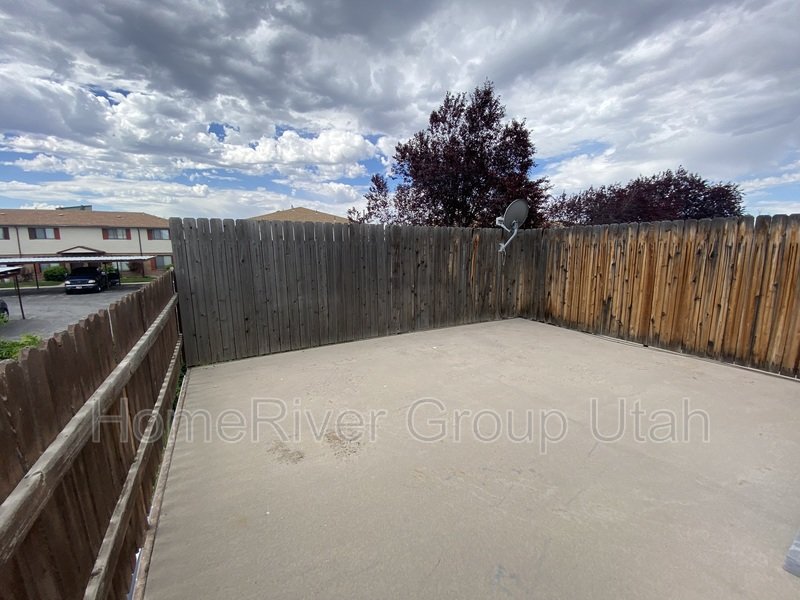Completely renovated town home!! property image
