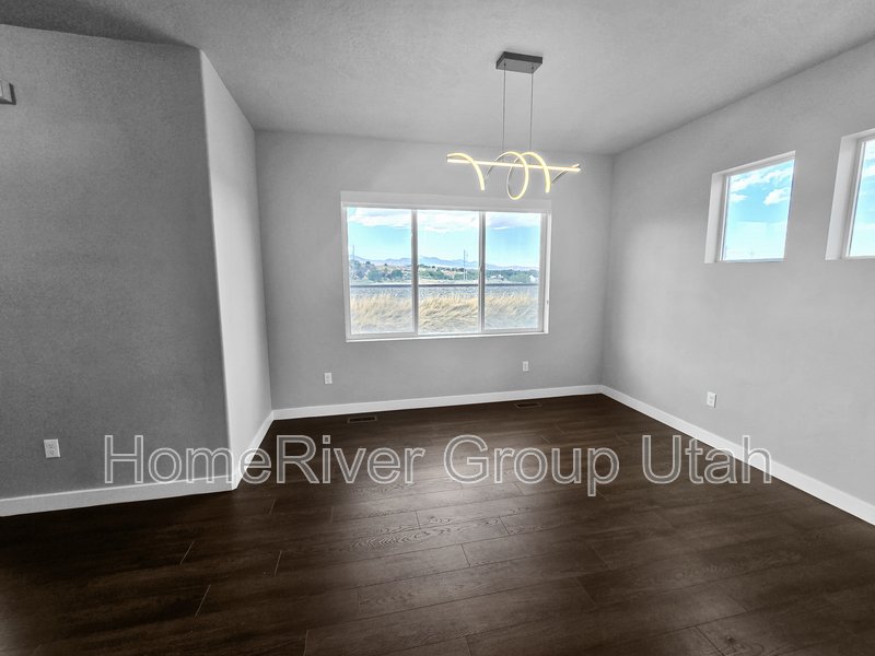 15218 S Wild Horse Way property image