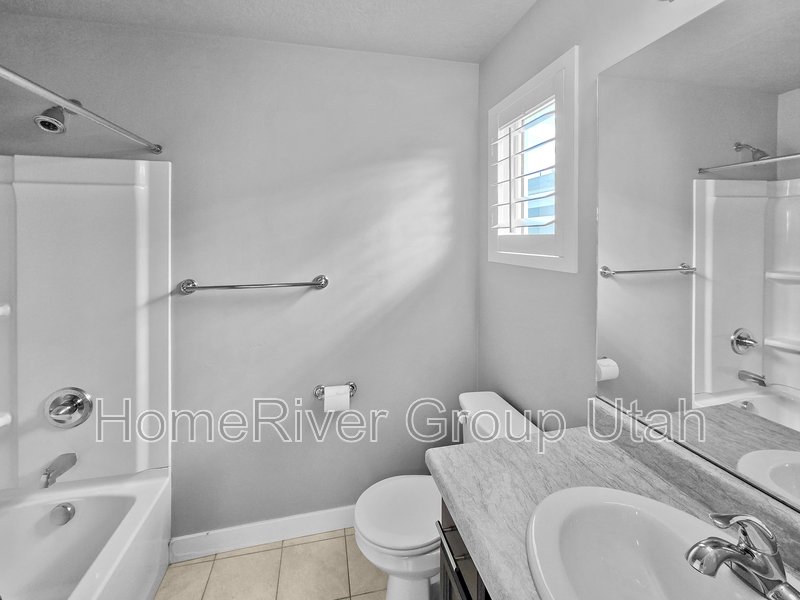 15218 S Wild Horse Way property image