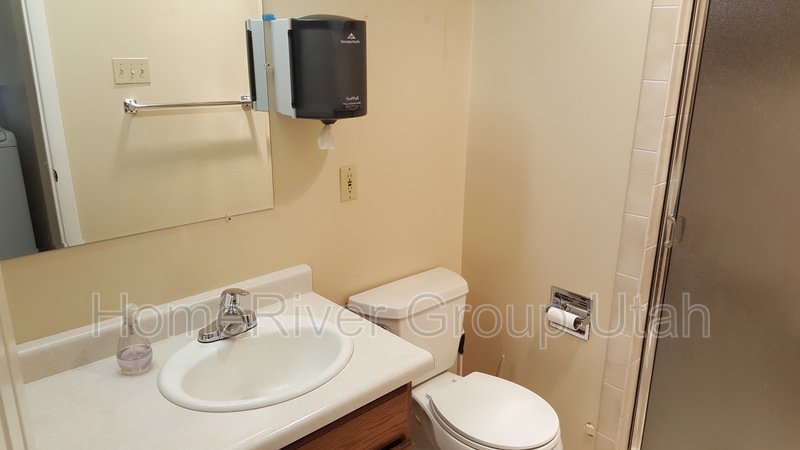 4 bedroom 2 bath home on over 2 acres in South Jordan property image