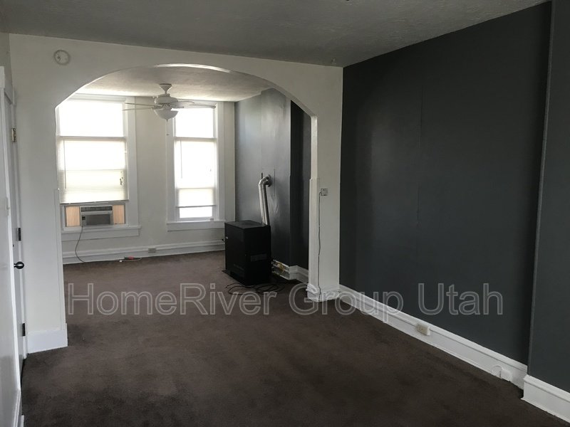 Cute One Bedroom Close to Downtown!! property image