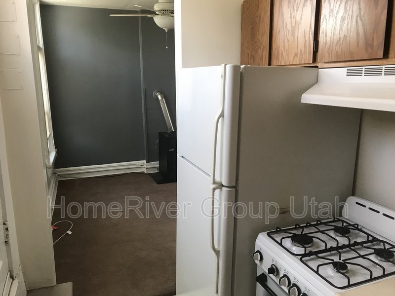 Cute One Bedroom Close to Downtown!! property image