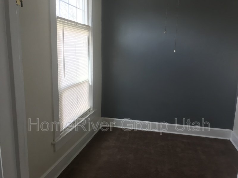 Cute One Bedroom Close to Downtown!! property image