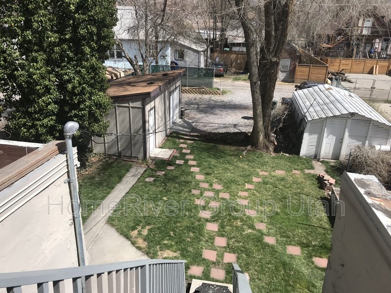 Cute One Bedroom Close to Downtown!! property image