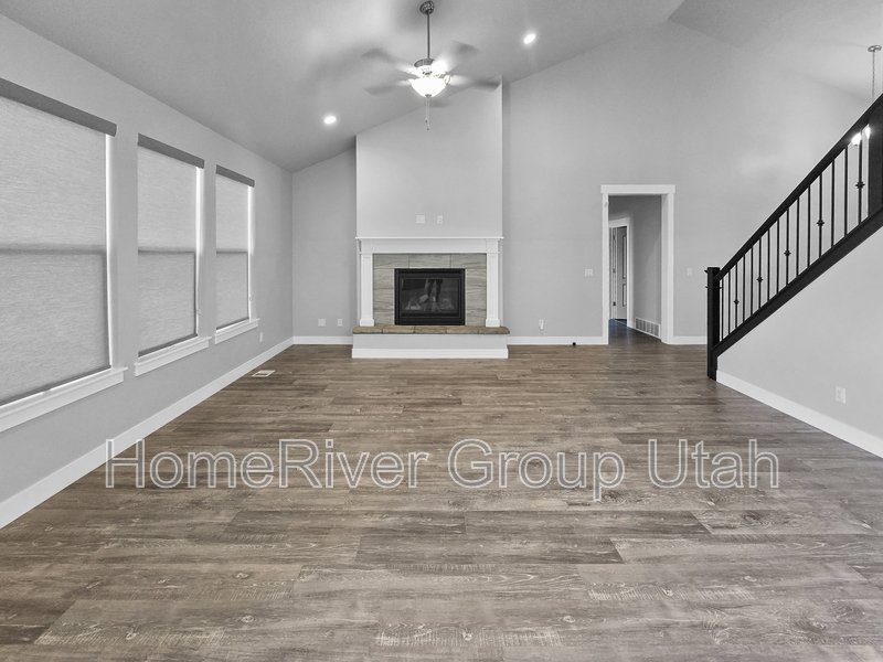 Lake Utah | 5 Beds | Pets Welcome property image