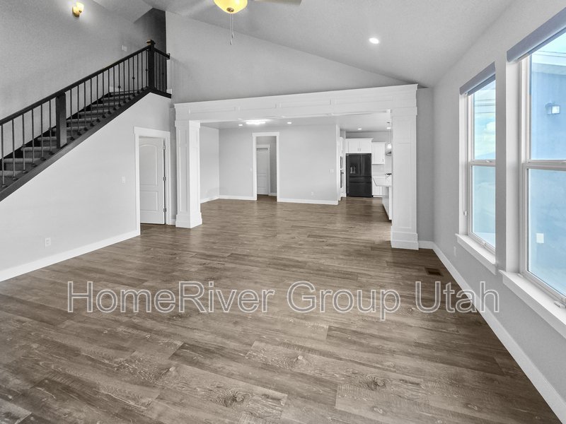 Lake Utah | 5 Beds | Pets Welcome property image