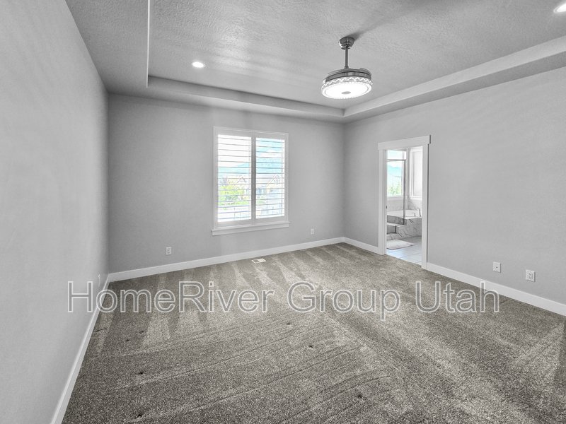 Lake Utah | 5 Beds | Pets Welcome property image