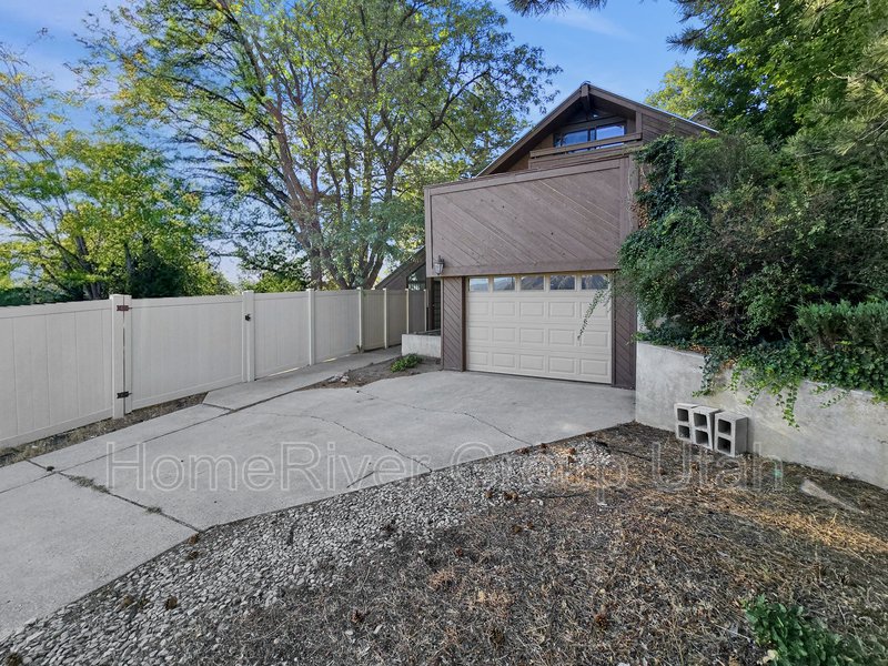 Apply today! 2266 S WASATCH DR UNIT 2 SALT LAKE CITY UT 84109 property image