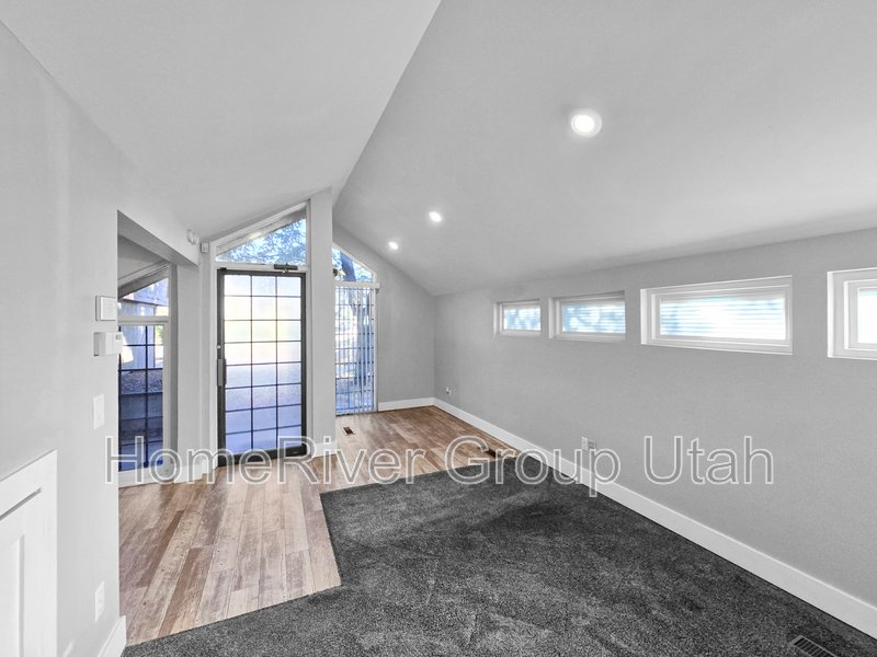 Apply today! 2266 S WASATCH DR UNIT 2 SALT LAKE CITY UT 84109 property image