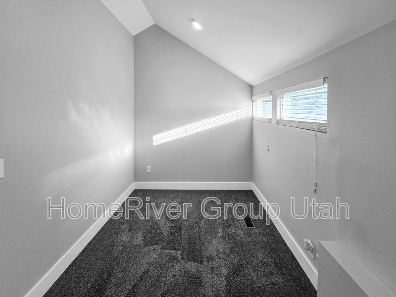 Apply today! 2266 S WASATCH DR UNIT 2 SALT LAKE CITY UT 84109 property image