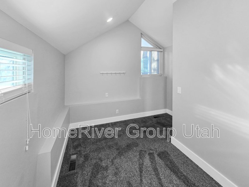 Apply today! 2266 S WASATCH DR UNIT 2 SALT LAKE CITY UT 84109 property image