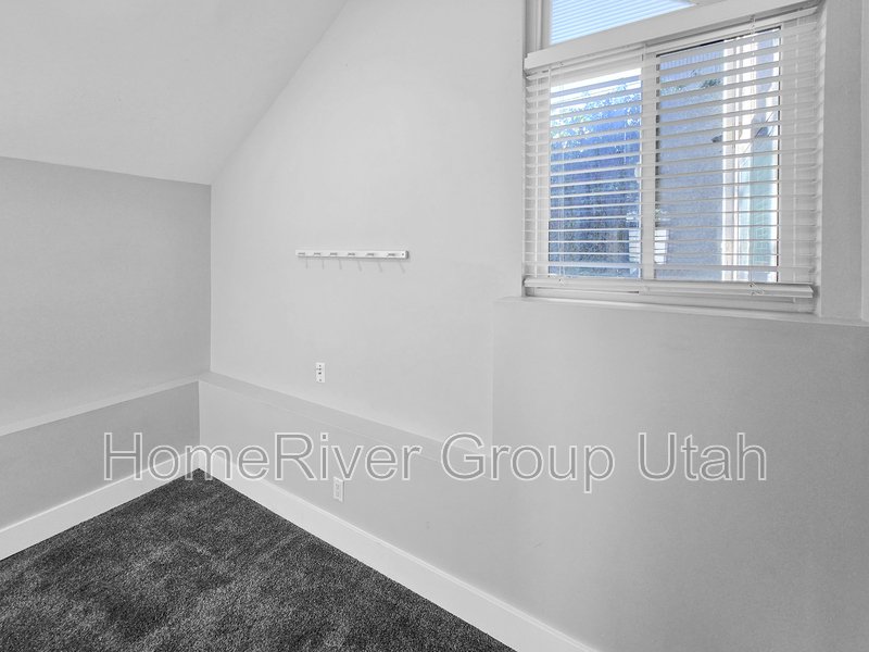 Apply today! 2266 S WASATCH DR UNIT 2 SALT LAKE CITY UT 84109 property image