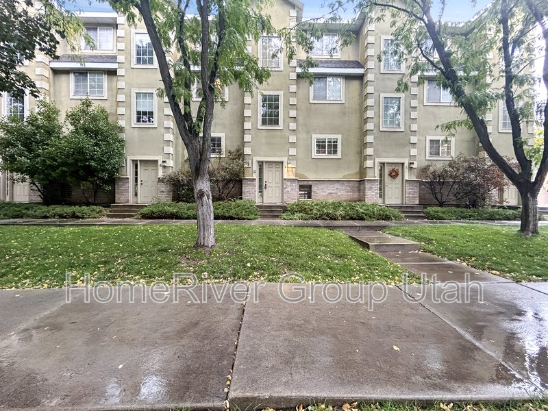 Charming 3-Bedroom Home in North Salt Lake with Spacious Fenced Yard property image