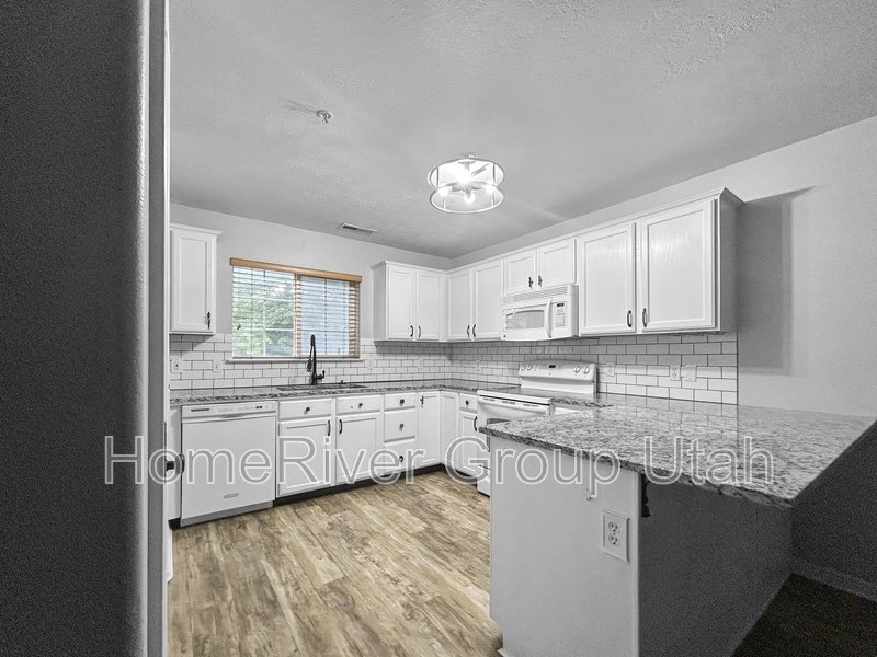 Charming 3-Bedroom Home in North Salt Lake with Spacious Fenced Yard property image