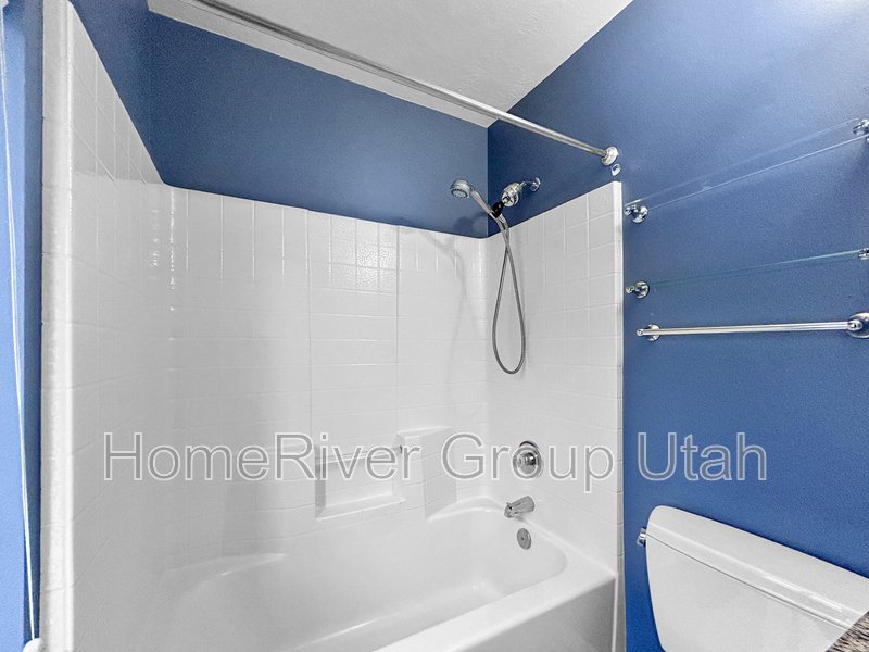 Charming 3-Bedroom Home in North Salt Lake with Spacious Fenced Yard property image