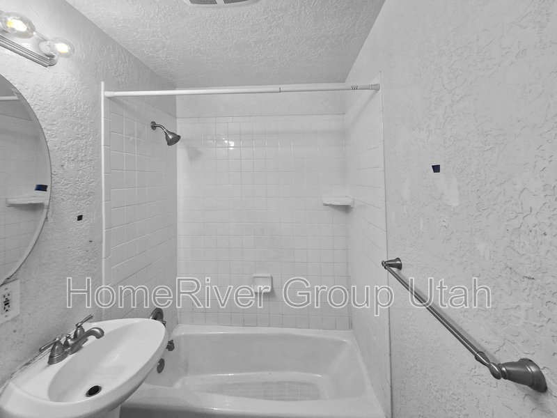 Charming 2-Bedroom Home Just One Block from Liberty Park! property image