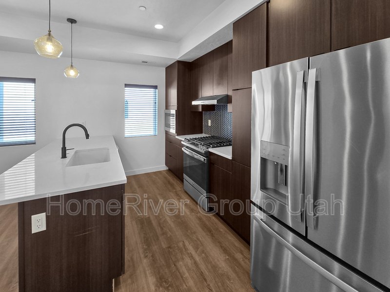 Apply today! 1660 Major Street, Unit 28 property image