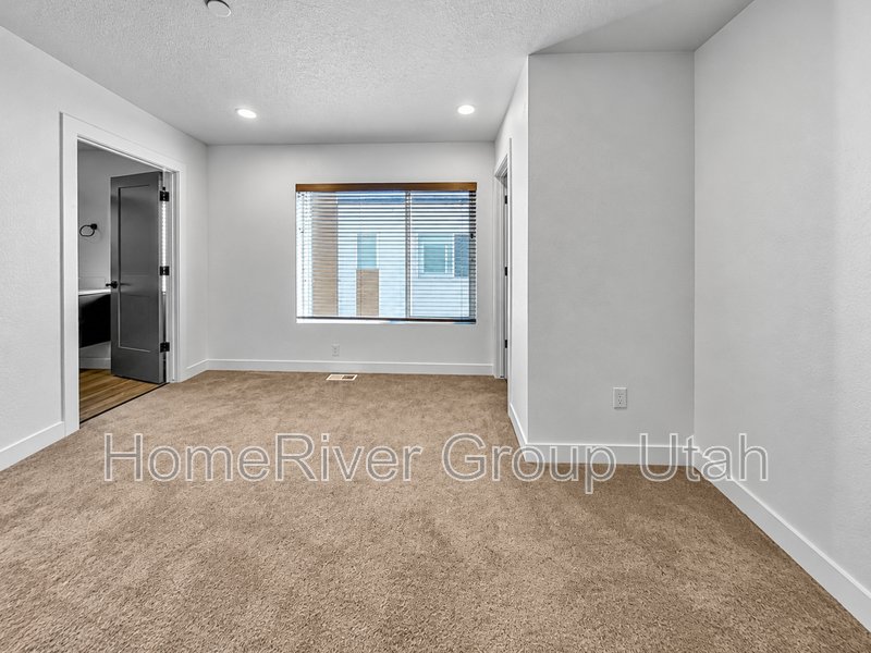 Apply today! 1660 Major Street, Unit 28 property image